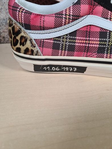 mens VANS ENGLISH INVASION SEX PISTOLS trainers runners shoes tartan pink leopard Size UK 8.5 EU 42.5 RARE