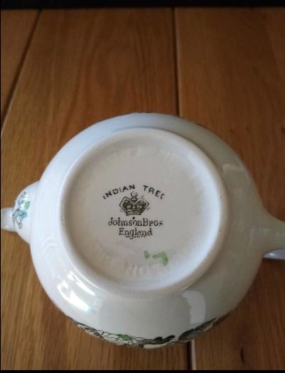 Johnson Bros Tea Pot (indian Tree)
