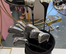 set golf clubs