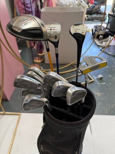 set golf clubs