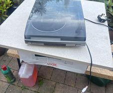 vinyl player