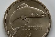 1966 Ireland Florin BUNC coin 60 years old
