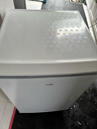 logik undercounter freezer