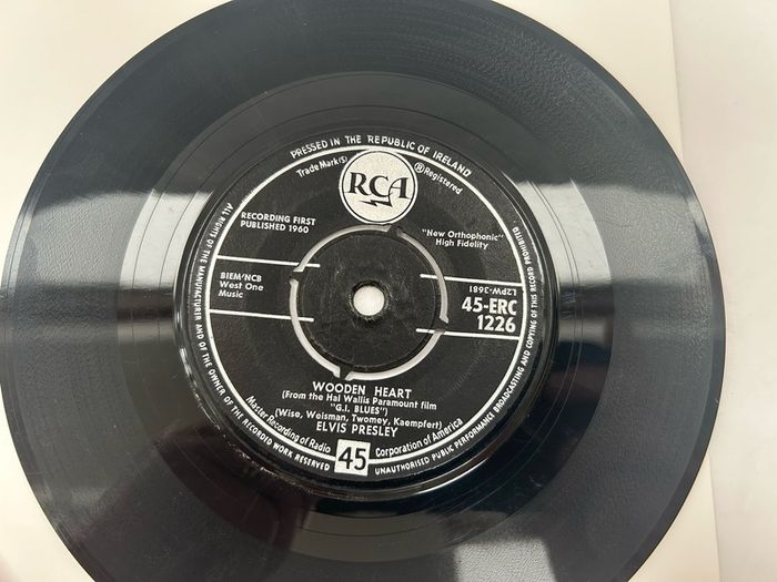 Elvis Presley Wooden Heart 7 inch Vinyl Irish Press 1960