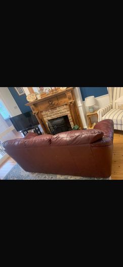 Burgundy 3-seater leather sofa