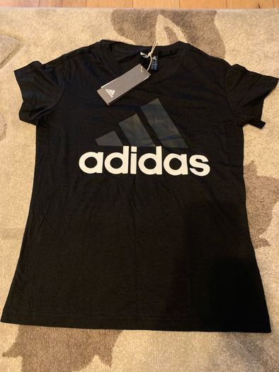 Adidas top
