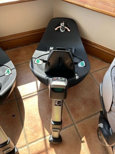 Car seats & adapters