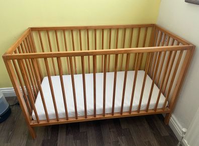 Free baby cot, travel cot, and other items