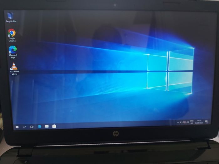 HP 15.6 inch Laptop, Model 15-af092sa, AMD A8-6410 APU with AMD Radeon Graphics, 2.0GHz, 8GB Ram, 1 Terrabyte HDD, Windows 10, Microsoft Edge, Chrome and VLC