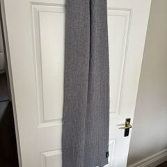 Zara long grey ribbed knit scarf