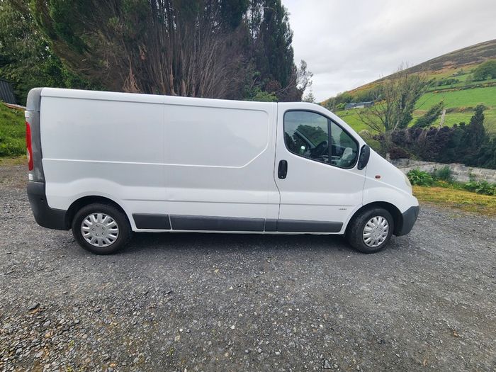 Opel vivaro 2007 1.9d 278000km