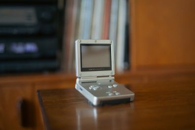 Gameboy Advance SP with games