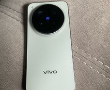 Vivo x300 pro 16/512gb Global version with 6510mAh battery