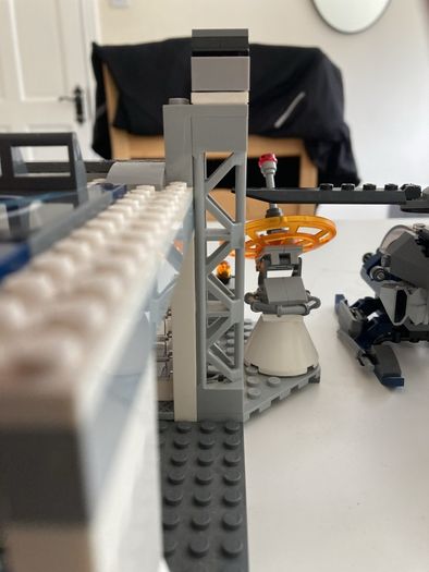 Lego 76131 avengers compound battle