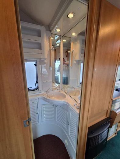 Camper