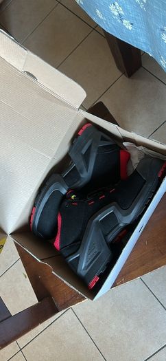 New safety boots UVEX