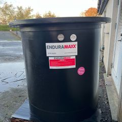 Water/ Chemical storage  tank 1200L Brand new