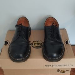 Dr Martens shoes size 5