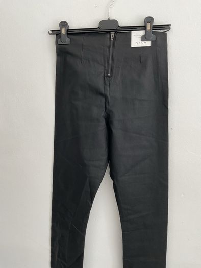 jeans Bnwt size 10 medium black coated high rise skinny jeans
