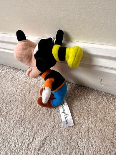 Disney Parks Store Goofy Plush Approx. 15 cm. opened mouth Used Please see photos