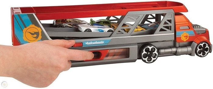 hotwheels car hauler / shooter
