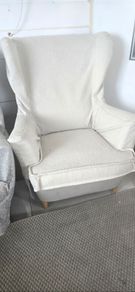 2 x armchairs for sale in good condition 50e each