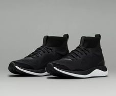 38-39 Lululemon trainers Women's Chargefeel Mid Workout Shoe