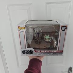 Funko Pop Mandalorian with Child