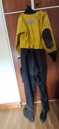 dry suit & accessories