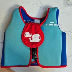Kids floating swim vest