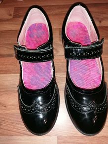 Girls' black patent leather school shoes, "Ricosta" brand, size UK4 EU37