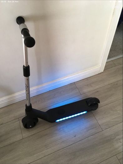 Child's electric scooter