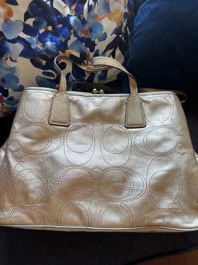 coach mid bag