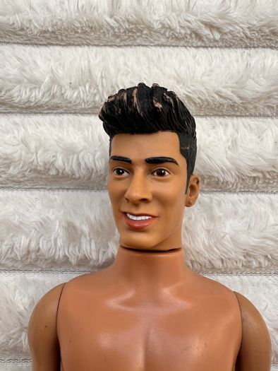 Zayn Malik One Direction Zayn Malik One Direction Doll Nude approx. 29 cm. Loose Head Used please see photosDoll Nude