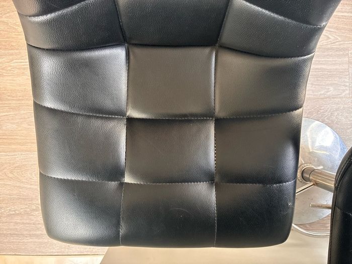 3x Black Faux Leather Quilted Bar Stools