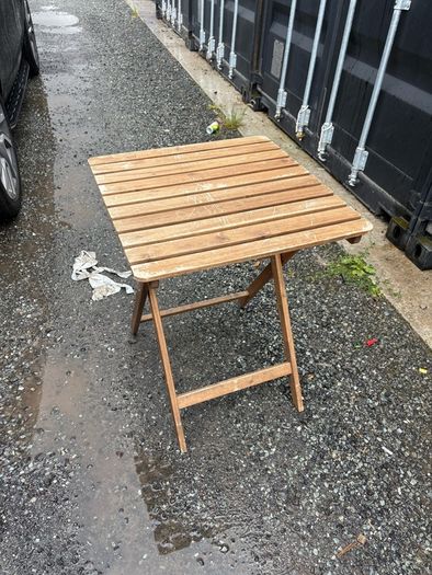 outdoor table