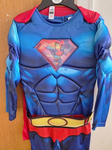 Superman costume - age 7-8 years