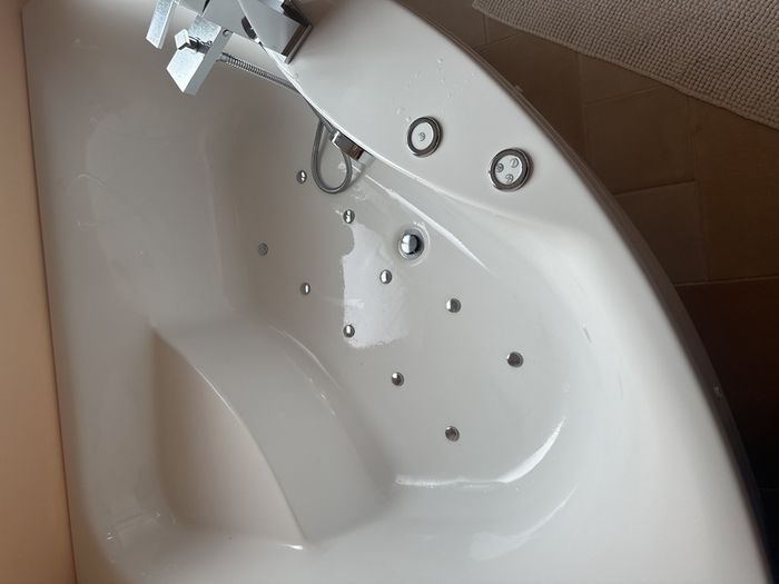 whirlpool jet bath