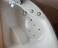 whirlpool jet bath