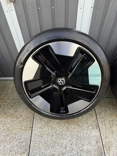 ID Buzz Original 21" Alloys