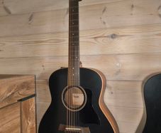 Taylor GTE Blacktop SWAP for Martin.