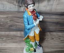 Vintage porcelain hand painted ornamental figurine Made In Taiwan