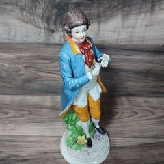 Vintage porcelain hand painted ornamental figurine Made In Taiwan