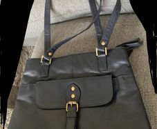 leather handbag. Immaculate. Like new