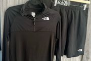 The North Face Shorts Set - L