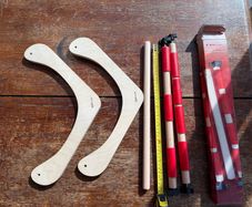 embroidery stand : wooden Nurge brand
