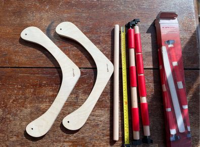 embroidery stand : wooden Nurge brand