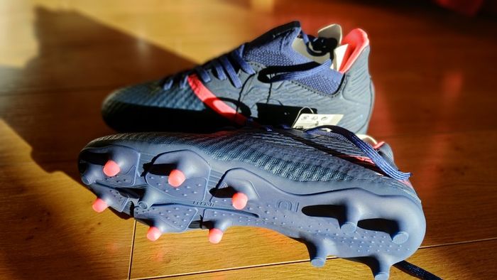 Football boots, size EU 40