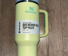Stanley quencher with straw