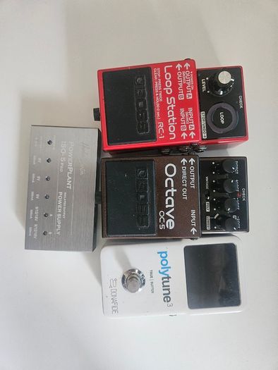Guitar Pedals (Boss RC1 Loop, Boss OC-5 Octave, TC Polytune 3)